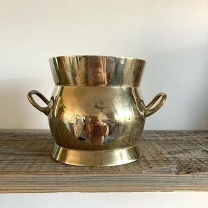 Solid brass planter pot with jardiniere handles
